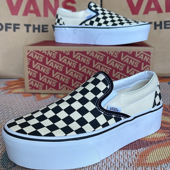 Vans WMNS Classic Slip-On Stackf Checkerboard Black/Classi
VN0A7Q5RTYQ
Platforms - Picture 15 of 16